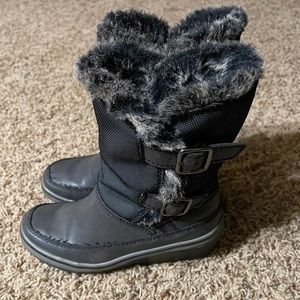 Grey boots